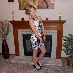 💋 STUNNING One-Shouldered Short Formal Dress Sz 3